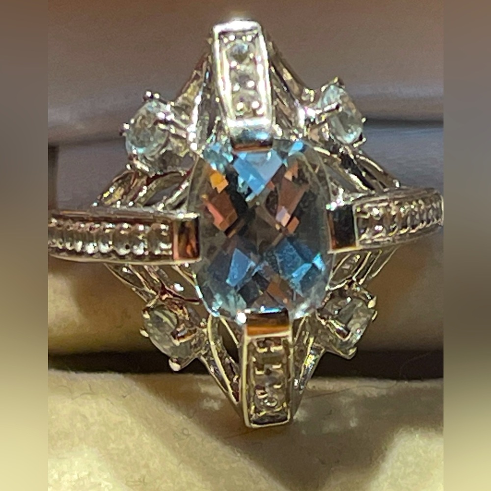 10k white gold ring size 8